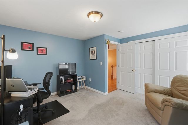 7 Nelson Rd, Charlton, MA 01507