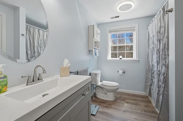 7 Nelson Rd, Charlton, MA 01507