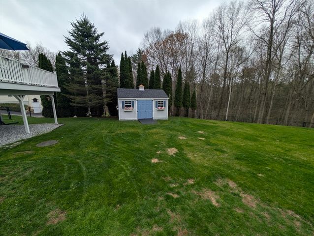 7 Nelson Rd, Charlton, MA 01507