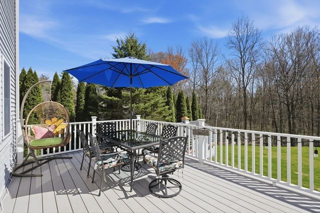 7 Nelson Rd, Charlton, MA 01507