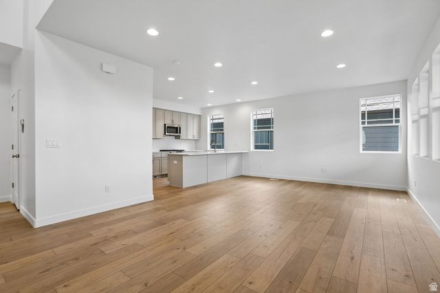 7012 W TERRAINE RD, West Jordan, UT 84081