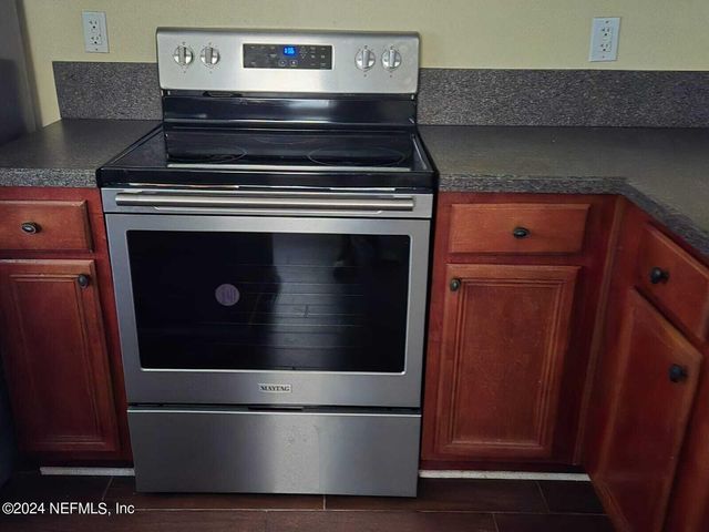 8852 SHELL ISLAND Drive, Jacksonville, FL 32216