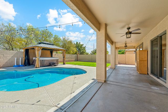 3370 E FLAMINGO Court, Gilbert, AZ 85297