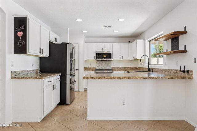 3370 E FLAMINGO Court, Gilbert, AZ 85297