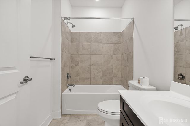 718 Stiller Lane, Monroe, NJ 08831