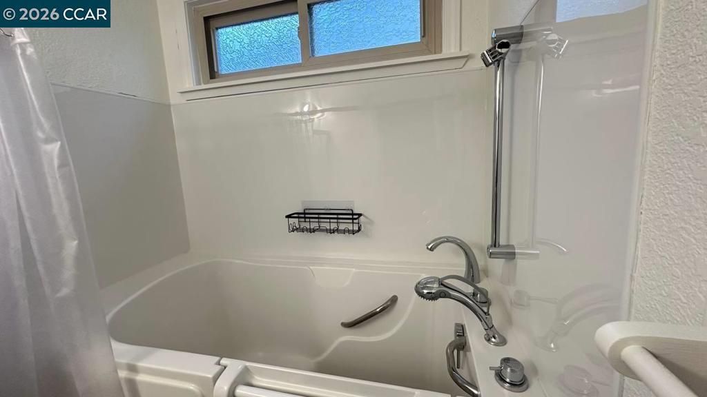 Image 19 of property listing at 2513 Sunrise Dr, Fairfield, CA 94533