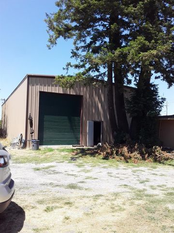 3640 Gravenstein Hwy S, Sebastopol, CA 95472