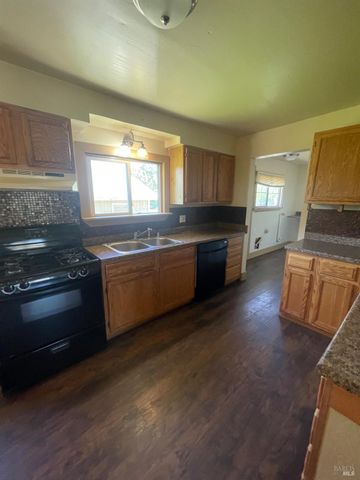 3640 Gravenstein Hwy S, Sebastopol, CA 95472