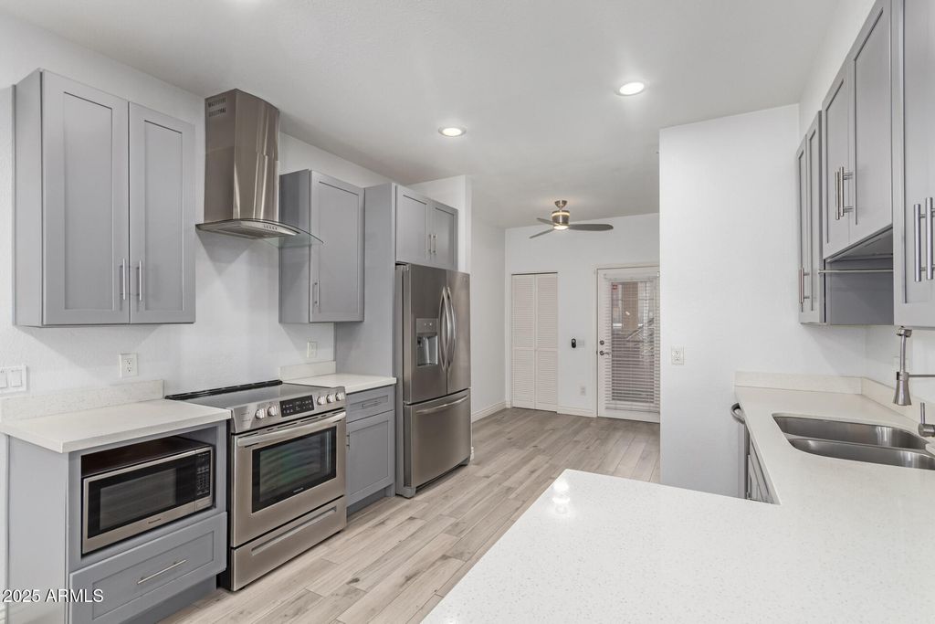 101 N 7TH Street 224, Phoenix, AZ 85034