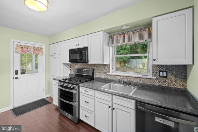 2515 LIME ST, Temple Hills, MD 20748