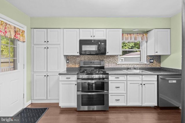 2515 LIME ST, Temple Hills, MD 20748