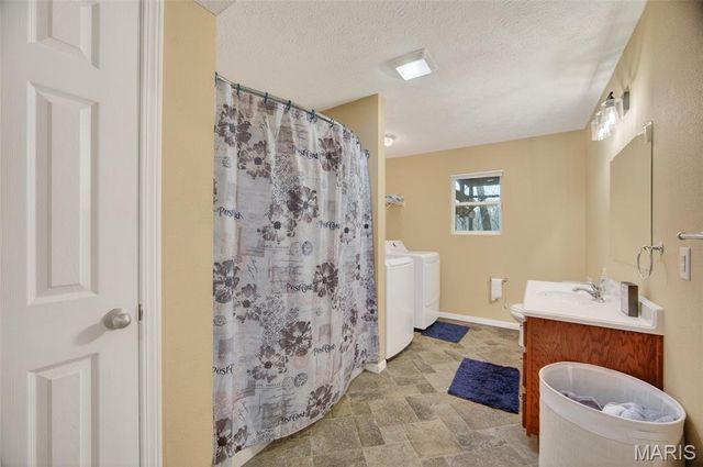 14135 Hopi Ln., Dixon, MO 65459