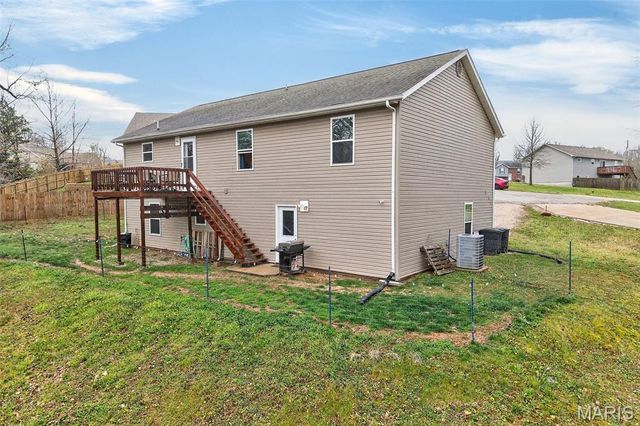 14135 Hopi Ln., Dixon, MO 65459