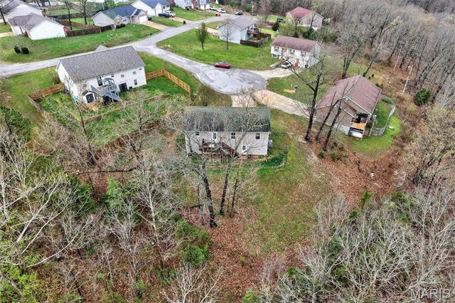 14135 Hopi Ln., Dixon, MO 65459