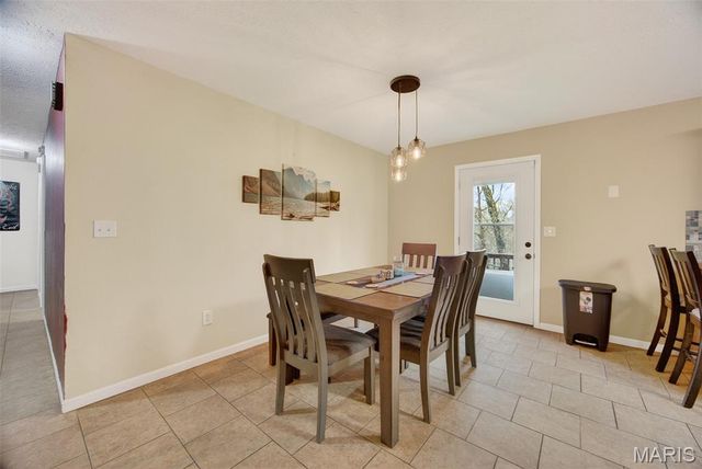 14135 Hopi Ln., Dixon, MO 65459