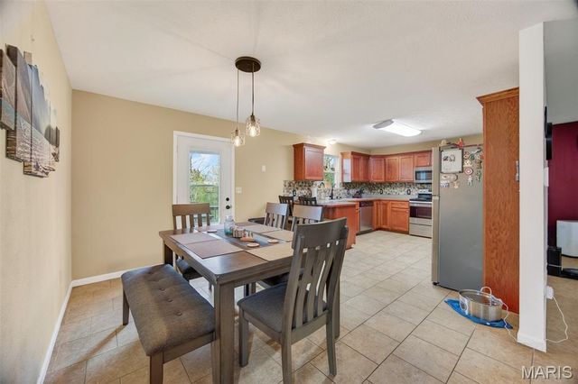 14135 Hopi Ln., Dixon, MO 65459