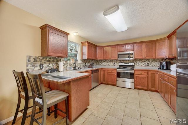 14135 Hopi Ln., Dixon, MO 65459