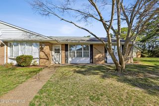 14B Cambridge Circle, Manchester, NJ 08759