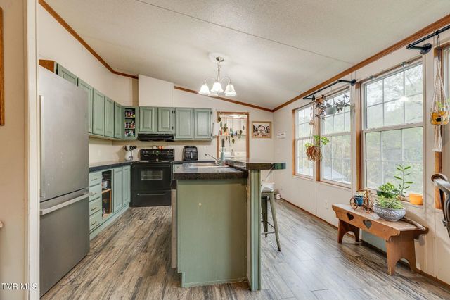 320 Clearwater Drive, Kingsport, TN 37664
