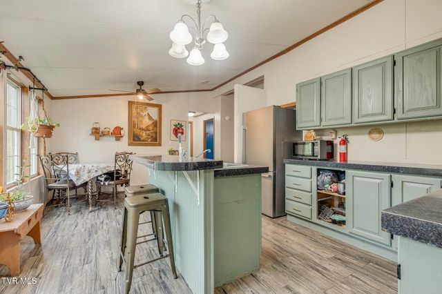 320 Clearwater Drive, Kingsport, TN 37664