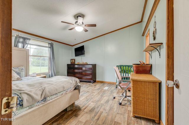 320 Clearwater Drive, Kingsport, TN 37664