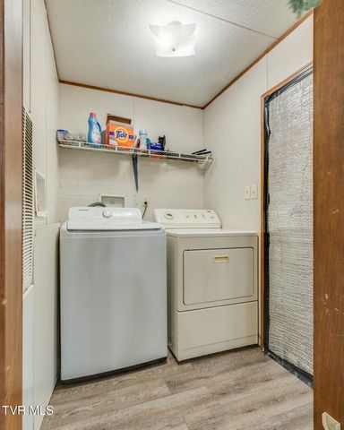 320 Clearwater Drive, Kingsport, TN 37664