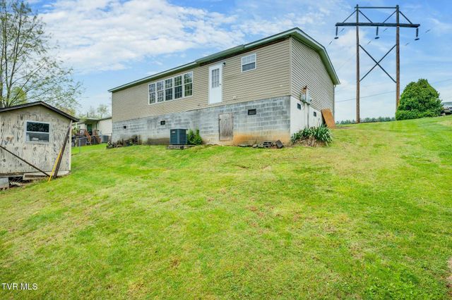320 Clearwater Drive, Kingsport, TN 37664