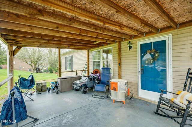 320 Clearwater Drive, Kingsport, TN 37664