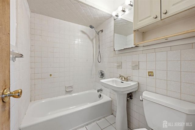 244 Armstrong Street, South Amboy, NJ 08879