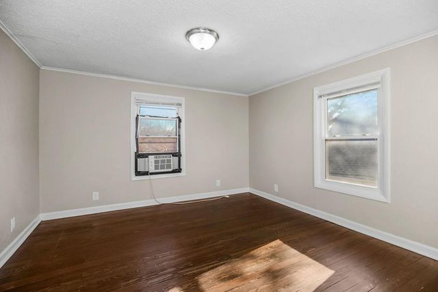 734 S Hawthorne Avenue, Independence, MO 64053