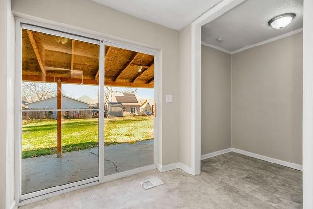 734 S Hawthorne Avenue, Independence, MO 64053