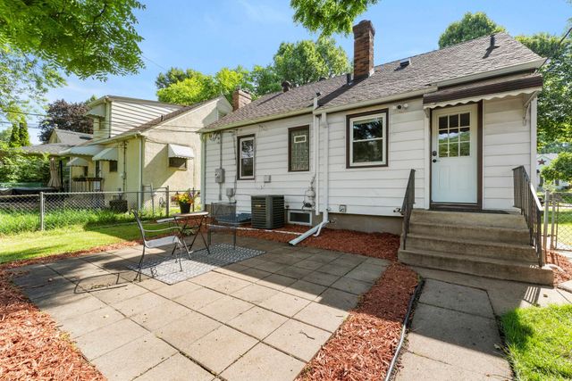 2930 Cleveland Street NE, Minneapolis, MN 55418