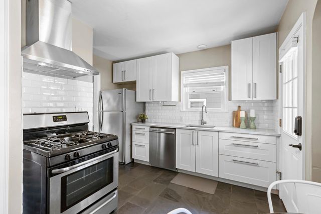2930 Cleveland Street NE, Minneapolis, MN 55418