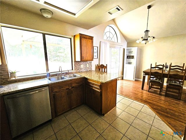 1202 Bowen Avenue, Copperas Cove, TX 76522