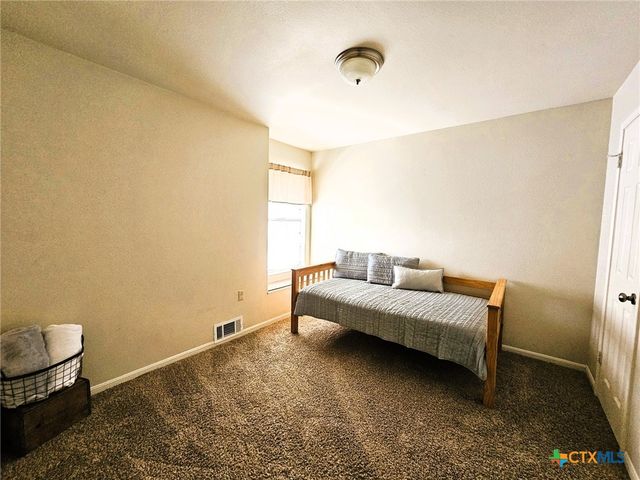 1202 Bowen Avenue, Copperas Cove, TX 76522