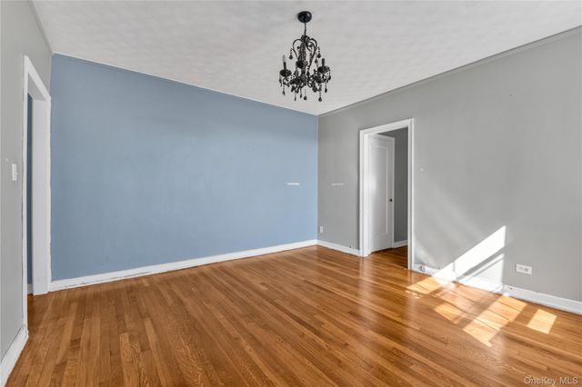 5142 30th Avenue 5I, Woodside, NY 11377
