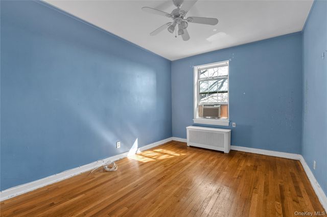 5142 30th Avenue 5I, Woodside, NY 11377