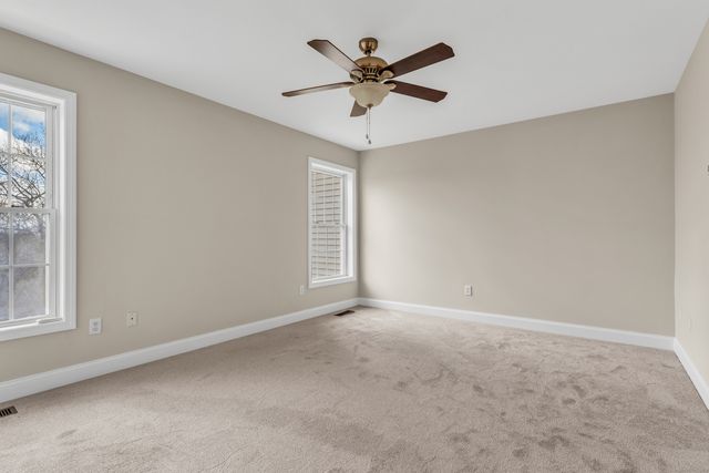 15 Freedom Way 92, East Lyme, CT 06357