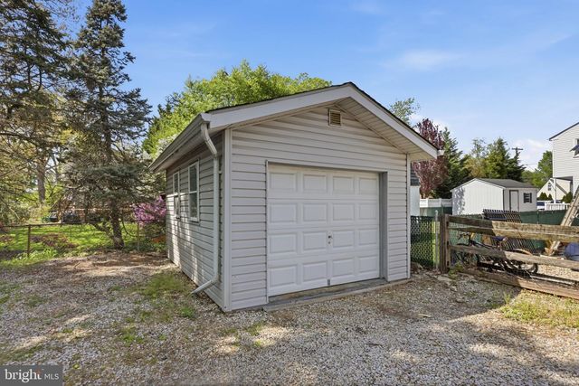 1151 MORTON AVE, Folsom, PA 19033