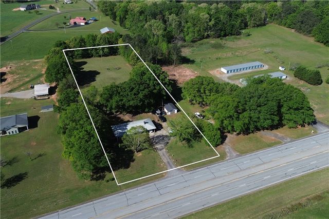 9432 81 S Highway, Iva, SC 29655