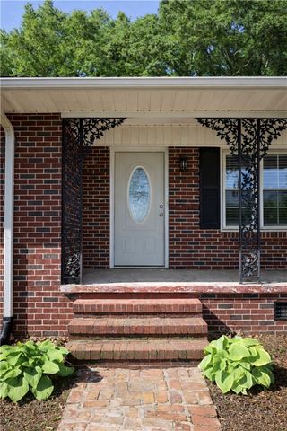 9432 81 S Highway, Iva, SC 29655