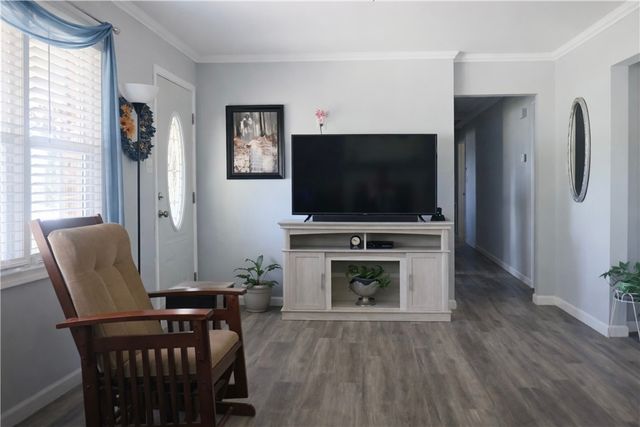 9432 81 S Highway, Iva, SC 29655