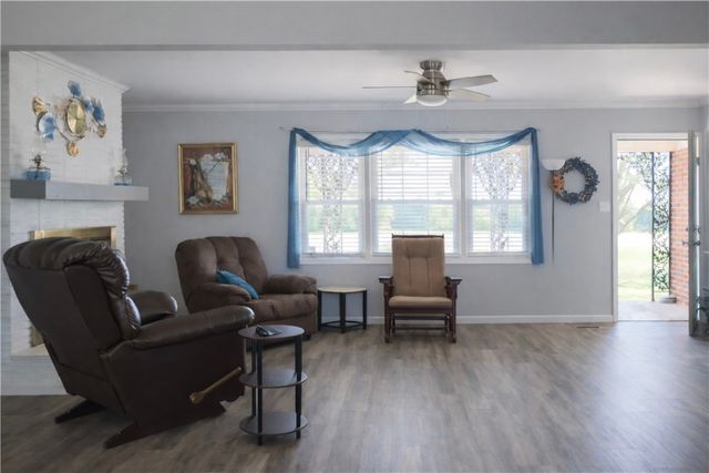 9432 81 S Highway, Iva, SC 29655