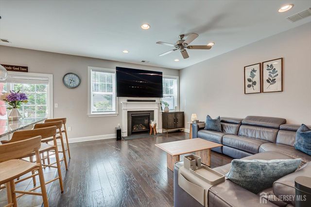 168 Savoth Lane, Colonia, NJ 07067