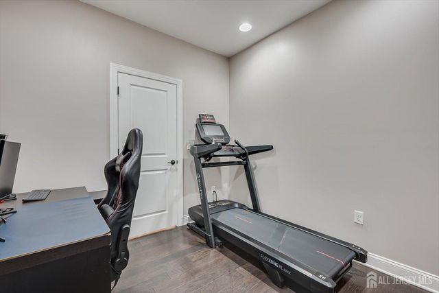 168 Savoth Lane, Colonia, NJ 07067