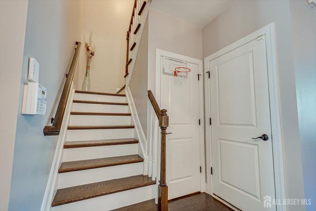 168 Savoth Lane, Colonia, NJ 07067