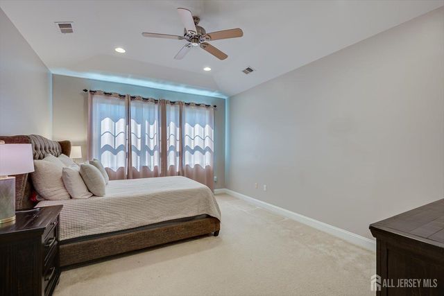 168 Savoth Lane, Colonia, NJ 07067