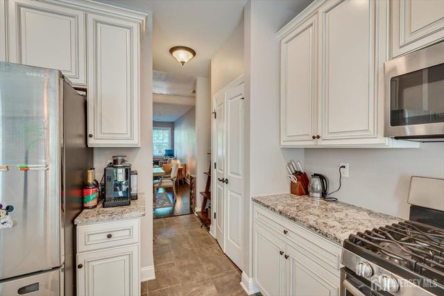 168 Savoth Lane, Colonia, NJ 07067