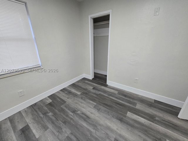 2431 NW 9th St, Fort Lauderdale, FL 33311