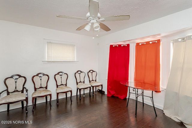 54 E Lake Street, Toledo, OH 43608